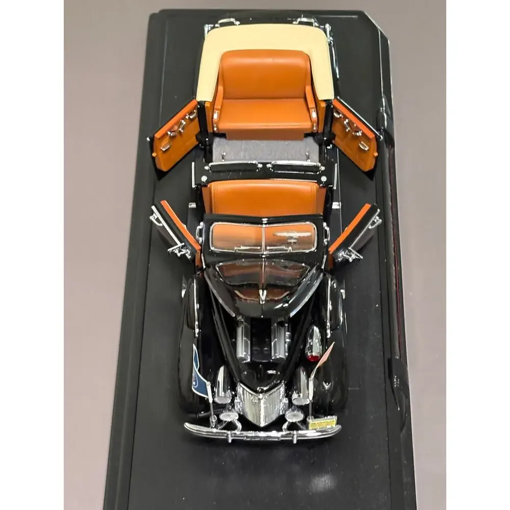 Road Signatures 1938 Cadillac V-16 Presidential Limo Diecast 1:24 Roosevelt